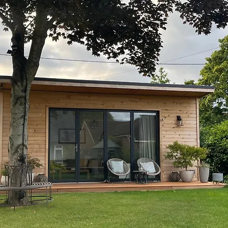 Cedar Cabin Newbury  Exterior photo